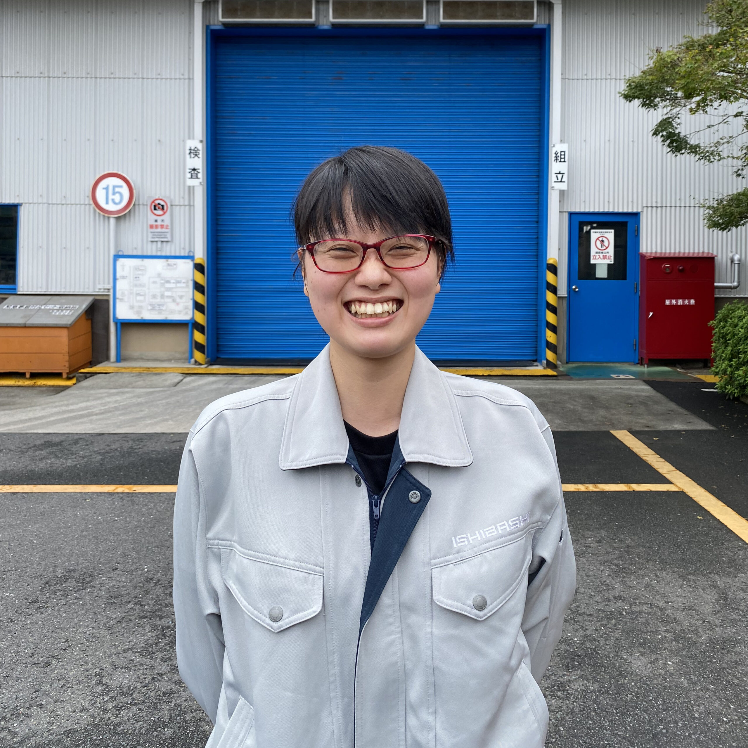 先輩社員の写真